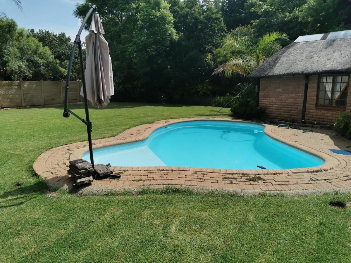 Gluckman Drive Guesthouse Welkom Exterior foto